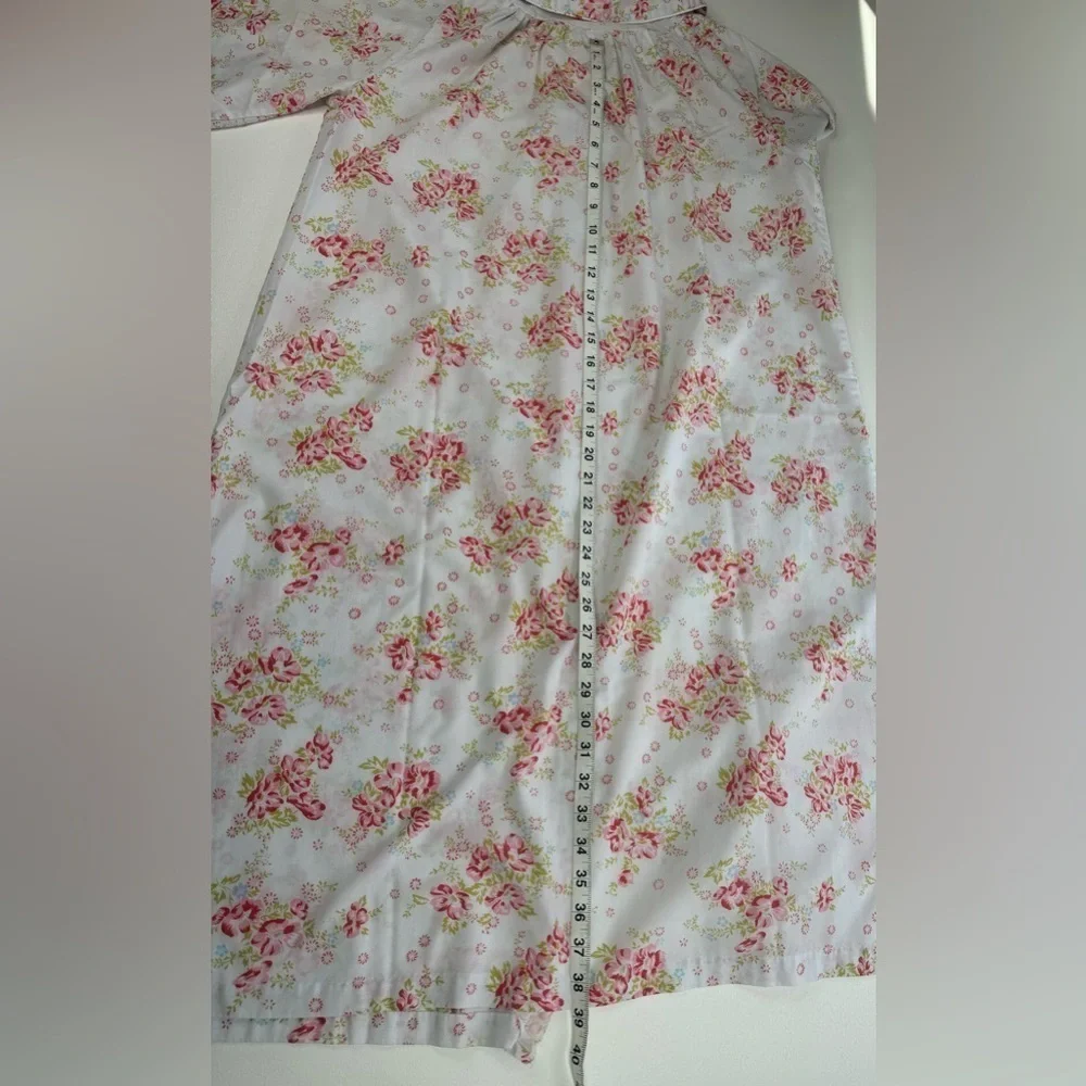 Belle Fleur VTG Floral Mother of Pearl Button Down Housecoat Robe Medium